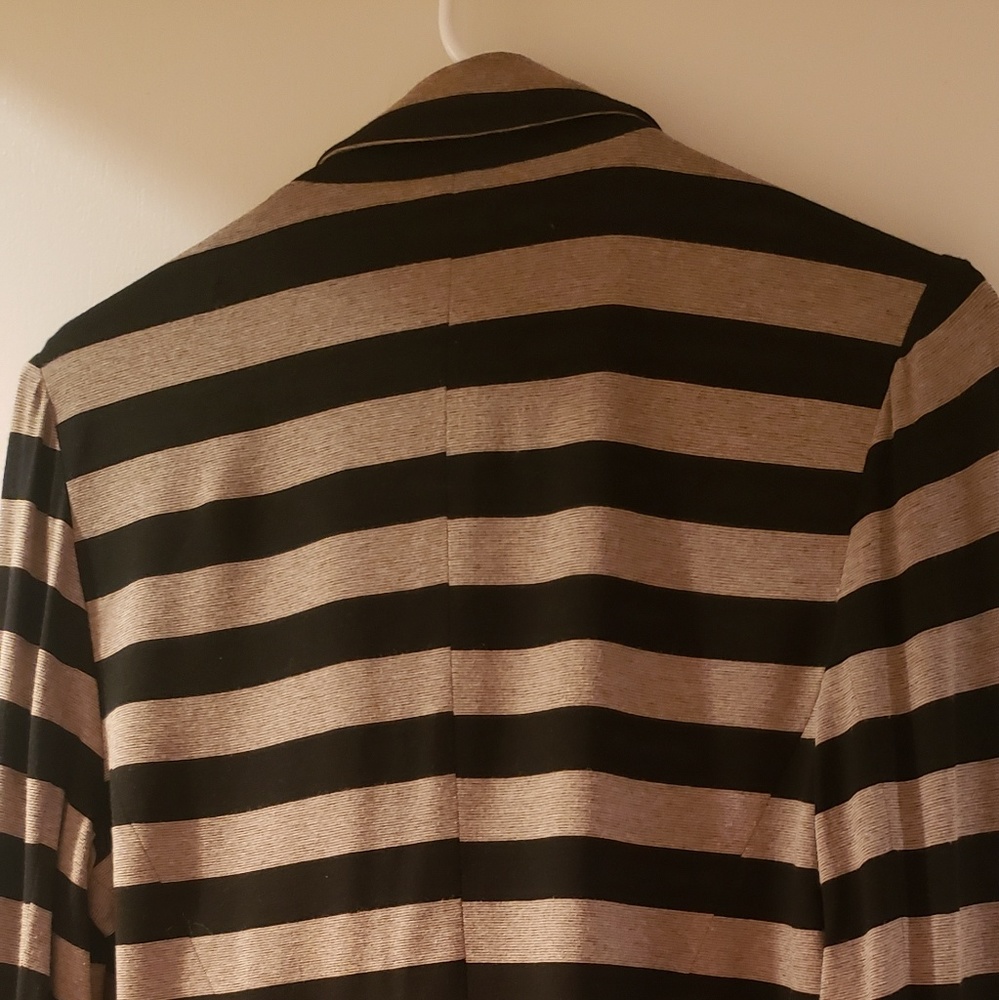 Jacket - Picture 3 of 4